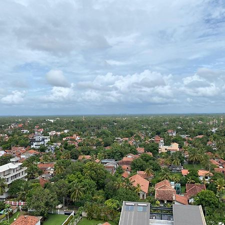 Ocean Breeze - Udaya Luxury Apartments Negombo Exterior photo