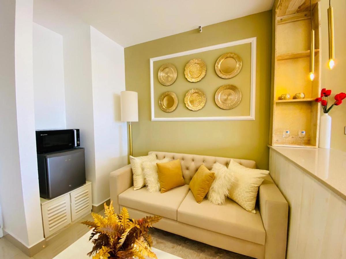 Ocean Breeze - Udaya Luxury Apartments Negombo Exterior photo