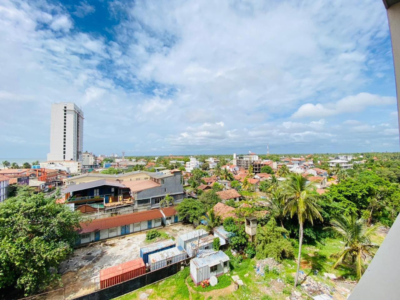 Ocean Breeze - Udaya Luxury Apartments Negombo Exterior photo